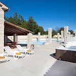 Lux Casa Histria 2 *