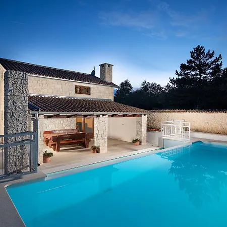 Lux Casa Histria 2 *