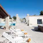 Lux Casa Histria 2 * パジン